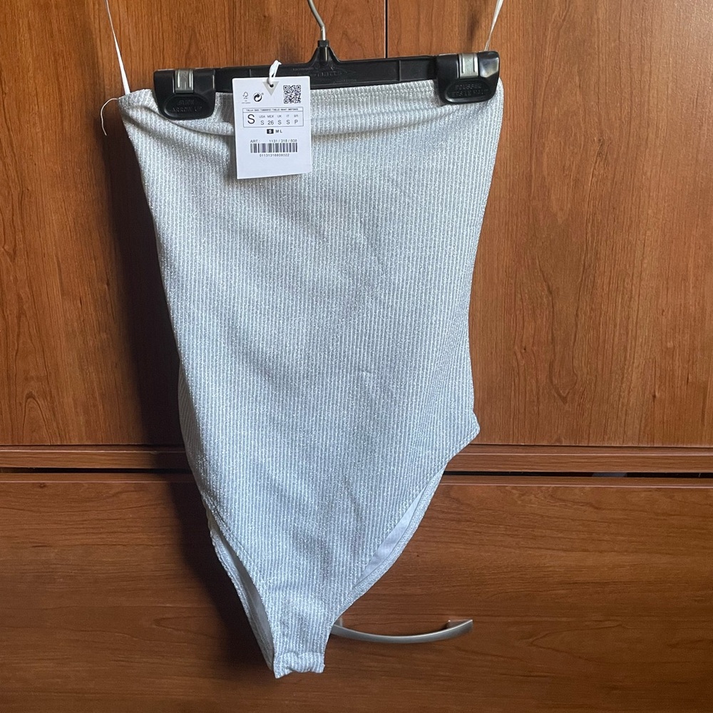 Zara Strapless Silver Ribbed Bodysuit